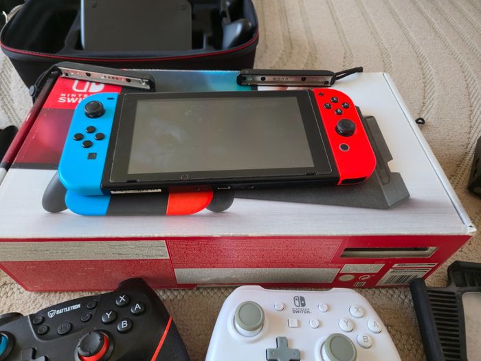 Nintendo Switch - photo numéro 2