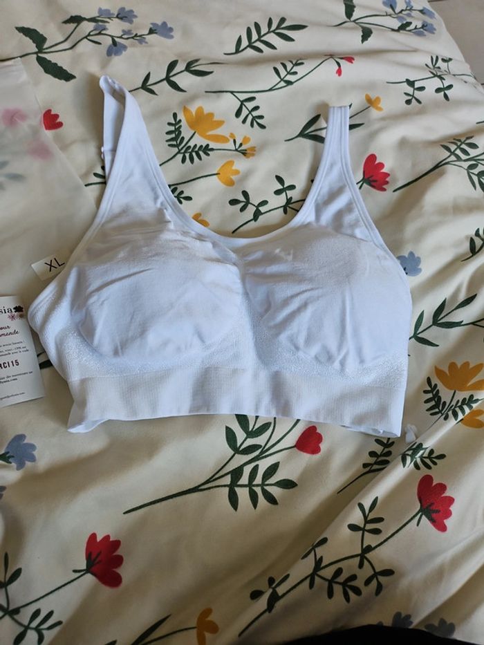 Soutien gorge celyssia t XL neuf - photo numéro 2