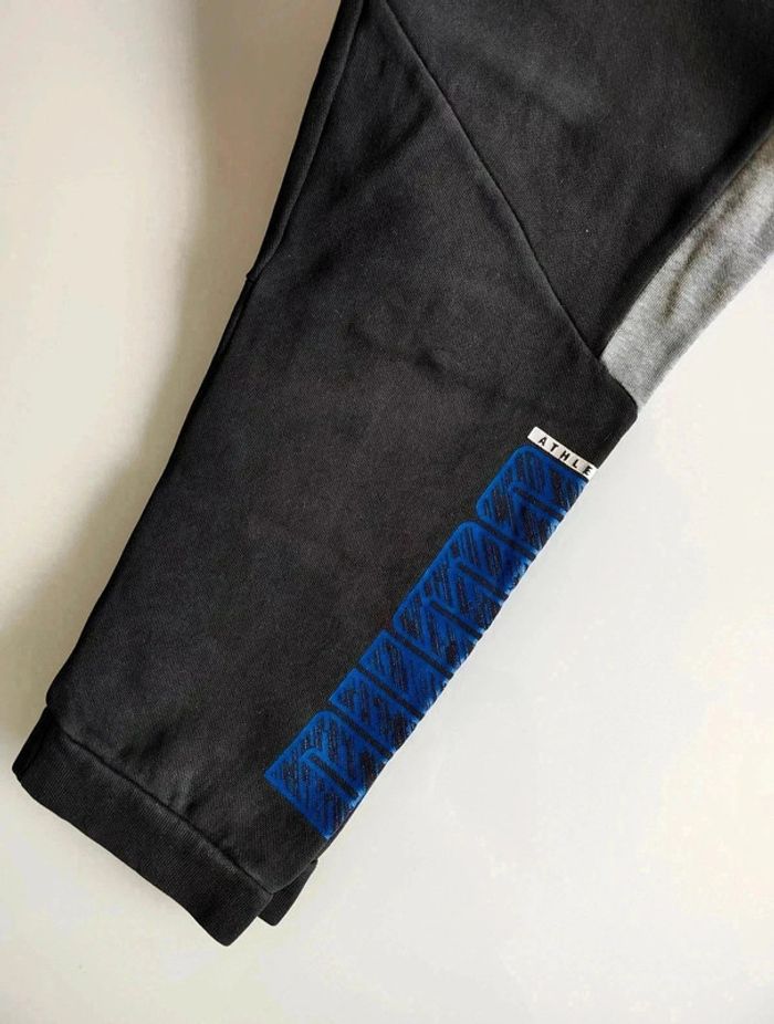 10 € Jogging Puma 11 / 12 ans - photo numéro 2