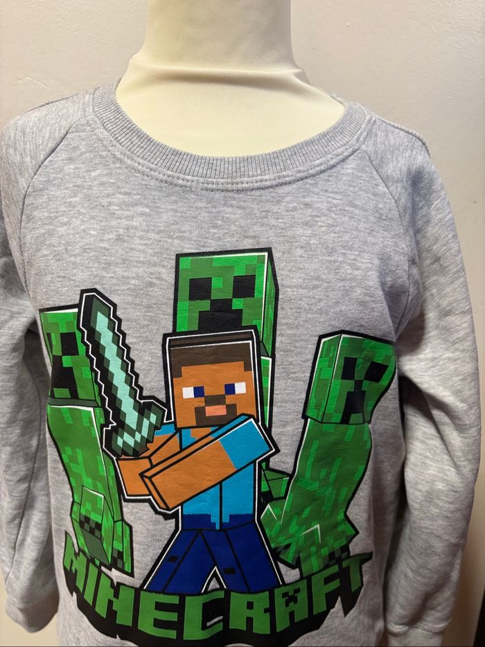 Pull garçon taille 122 - photo numéro 3