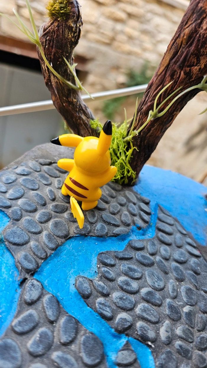 Super figurine Pokemon pikachu - photo numéro 3