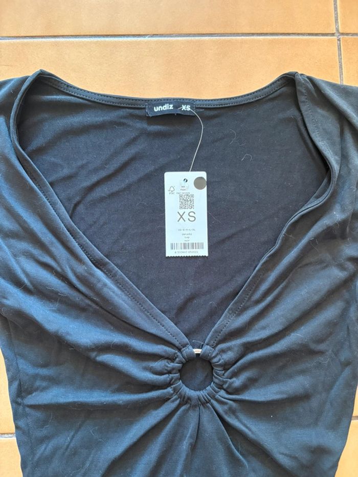 T shirt femme XS - photo numéro 4