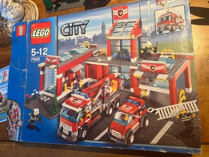 Lego caserne des pompiers 7945 - photo numéro 10
