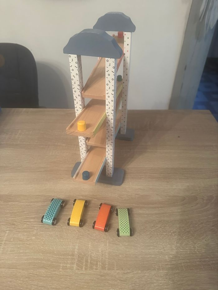 Circuit en bois - photo numéro 2