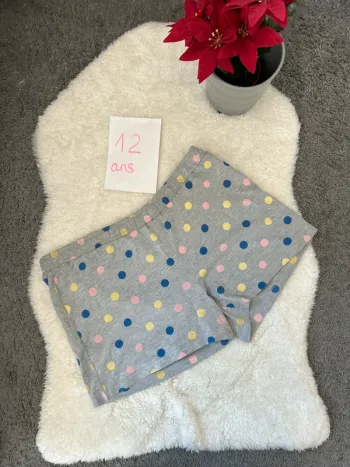 Short ~ kiabi ~ 12 ans