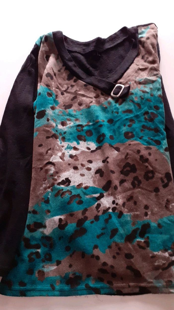 Pull taille 4 - photo numéro 2