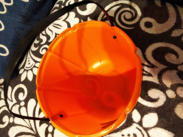 Seau pour bonbons halloween - photo numéro 2