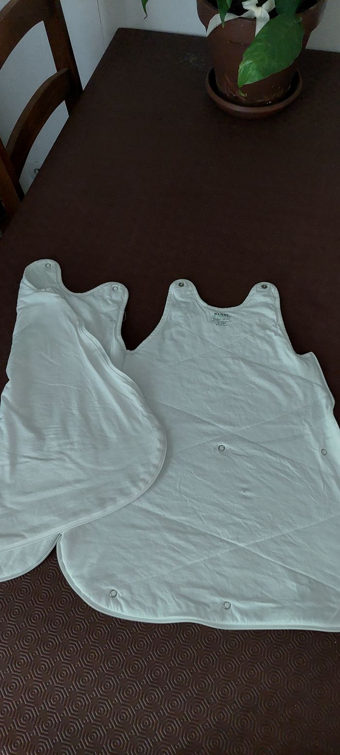 Belle gigoteuse/turbulette sans manches Kiabi 0-6 mois blanche excellent état - photo numéro 2