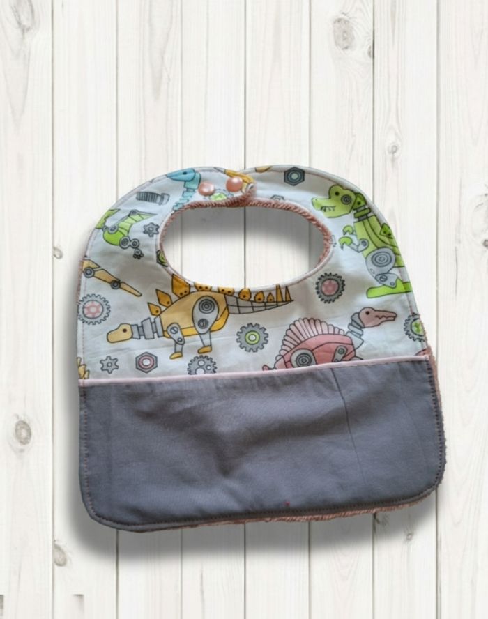 Bavoir classique Création fait main artisanale - photo numéro 3