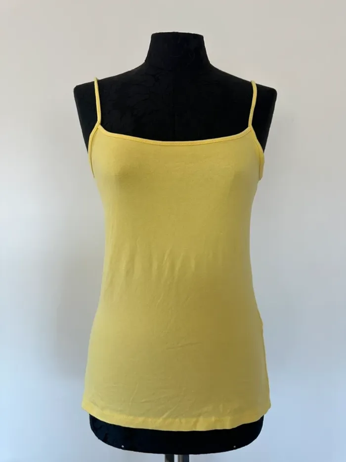 Débardeur jaune à bretelles