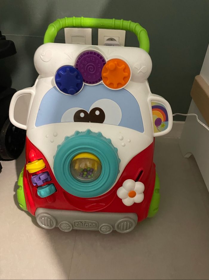 Chariot de marche bébé