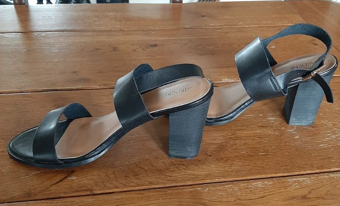 Sandales pointure 39 marque Ardene - photo numéro 3