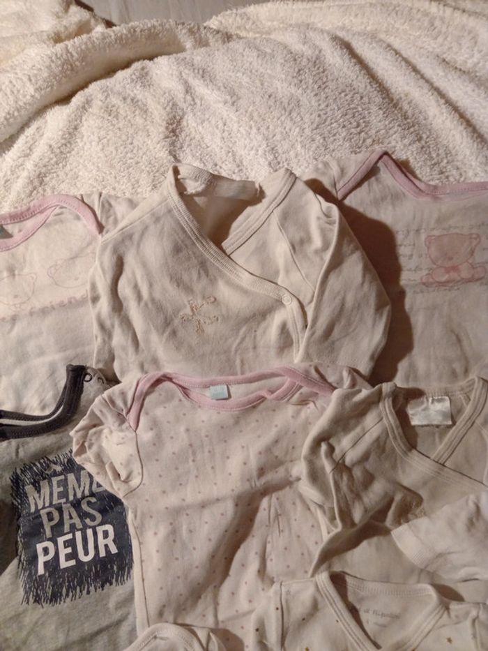 Lot de 9 bodies fille - photo numéro 3