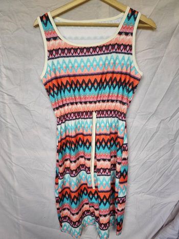 Robe d'été taille S , neuve sans étiquette
