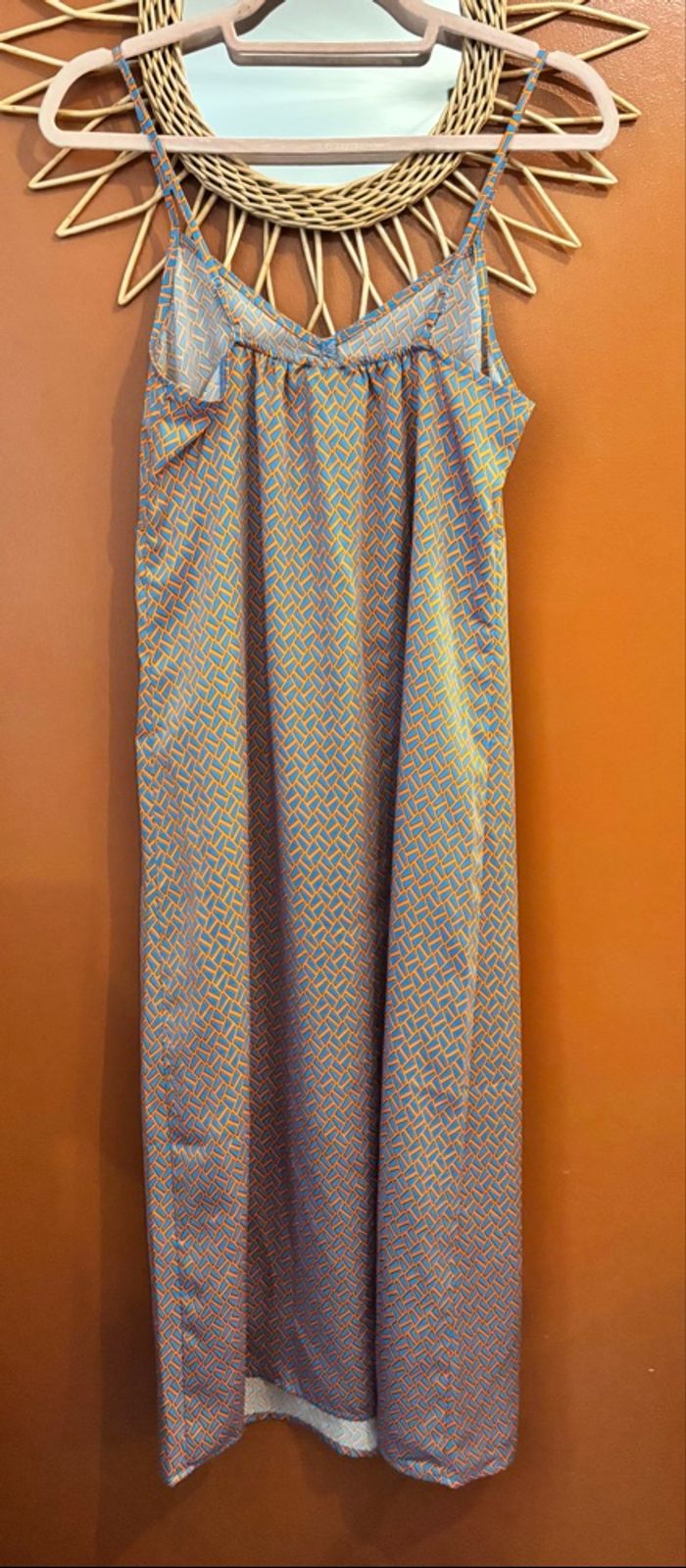 Robe longue satin - photo numéro 2