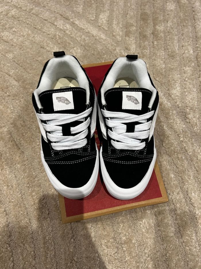 Paire de Vans Knu Skool femme - Taille 36.5 - photo numéro 2