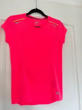 Tee shirt sport rose fluo