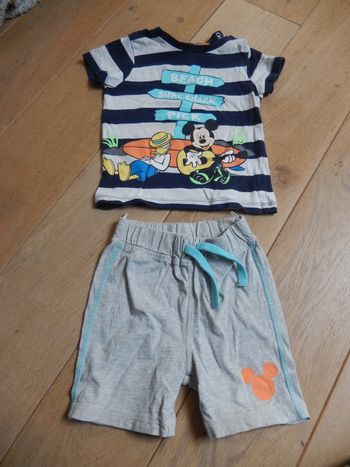 ensemble t-shirt/short Mickey