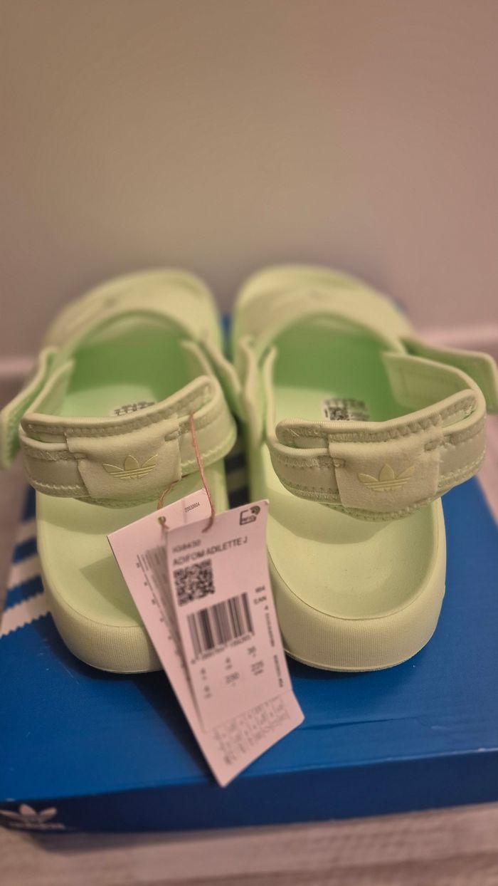 Sandales Adidas Adilettes mixte. - photo numéro 7