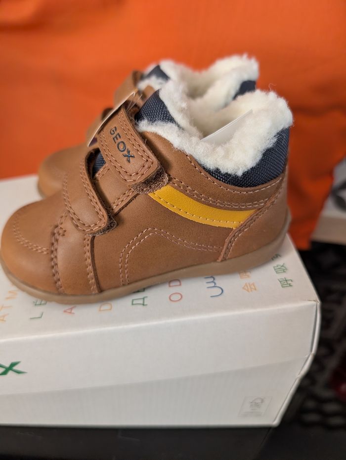 Chaussures fourrés garçon. Conseillé par les podologues. Taille 21. Neuf. Geox - photo numéro 9