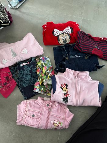 Lot gilets/pull/ robe