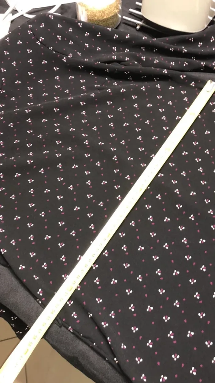 Robe noir et motif - photo numéro 5