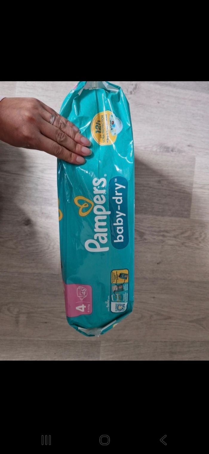 Couches pampers - photo numéro 2