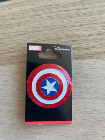 Pin's Marvel Captain America - Bouclier Classique - Disneyland Paris