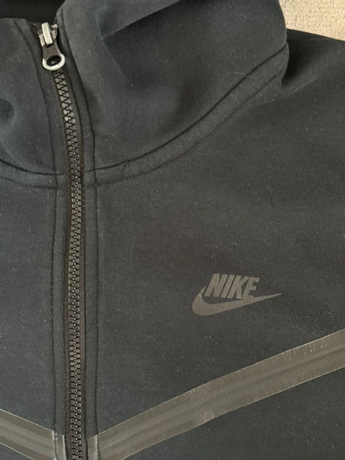Nike tech - photo numéro 3