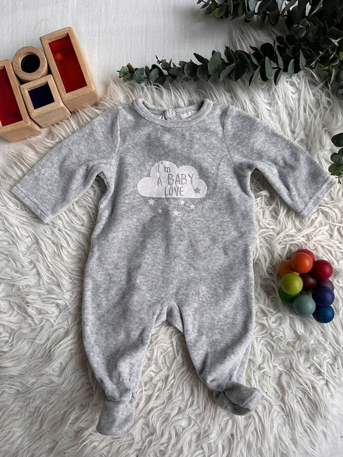 Pyjama tape à l’œil 3 mois