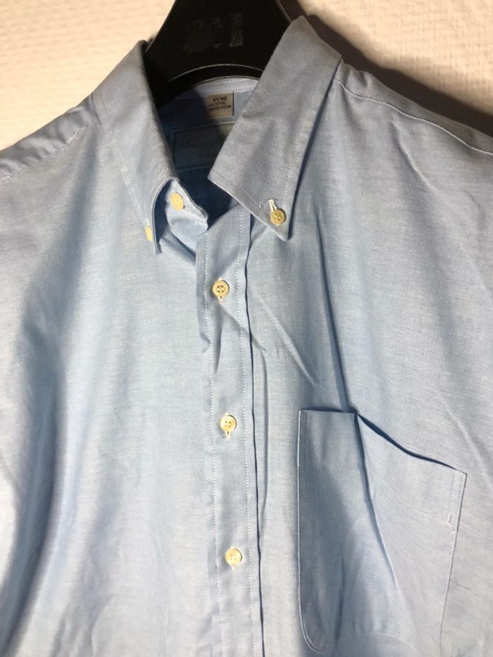 Jolie chemise bleu clair - photo numéro 2
