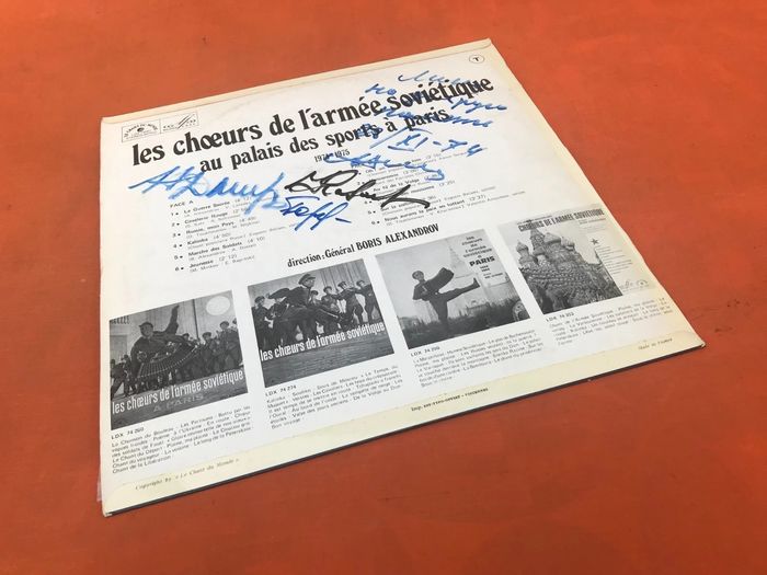 Vinyle 33 tours Les Choeurs de l' armée Soviétique au Palais des Sports de Paris (1974) - photo numéro 3