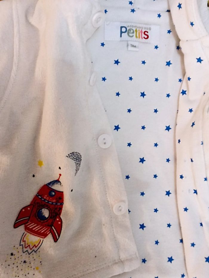 Gilet blanc 3 mois - photo numéro 3