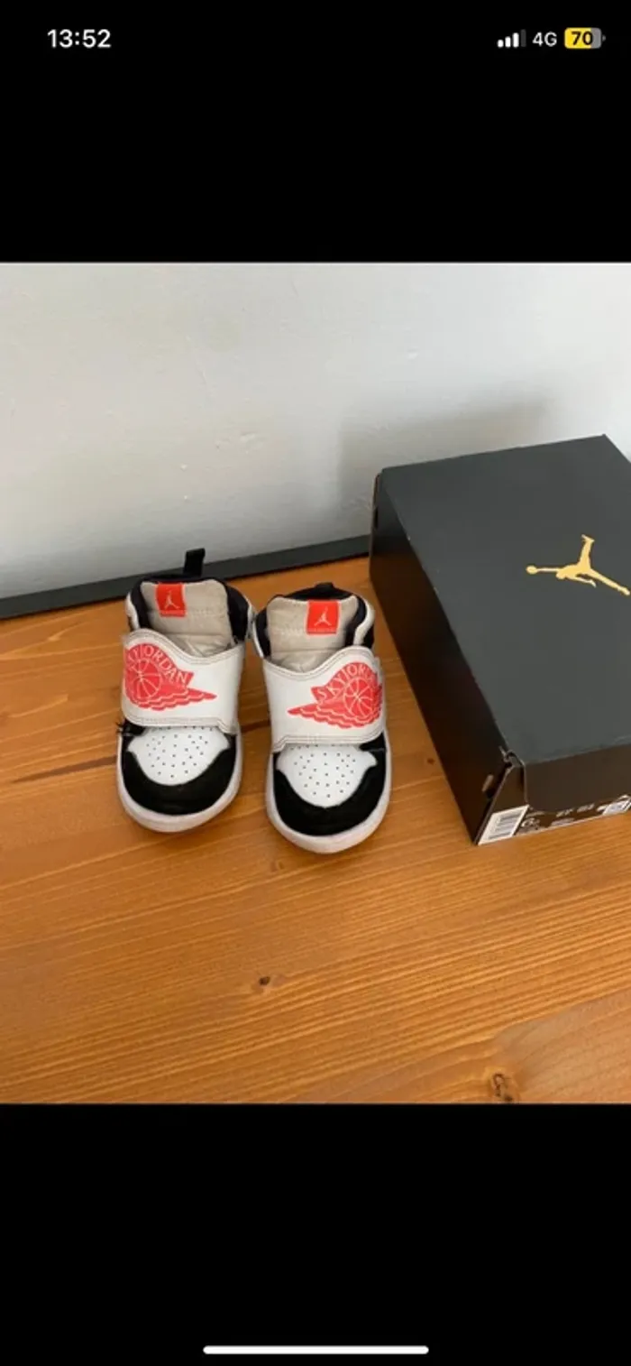Basket Jordan taille 22 - photo numéro 4