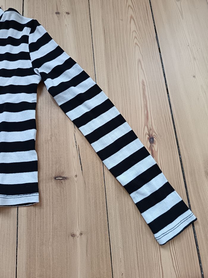 Haut rayé noir et blanc manches longues - photo numéro 4