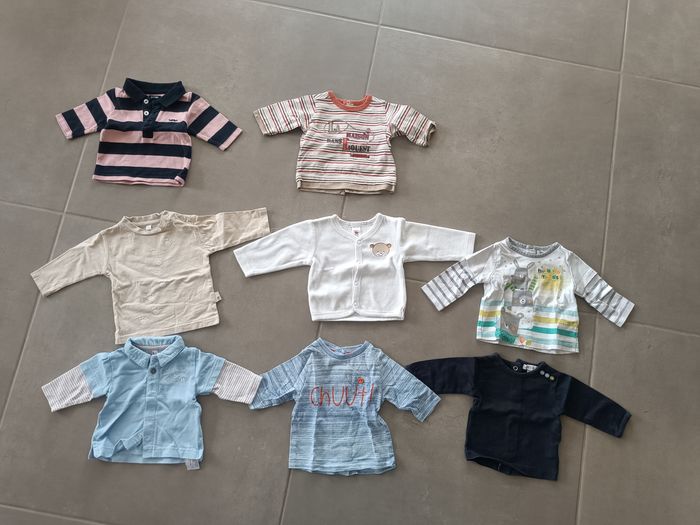 Lot 8 t-shirts/polos manches longues 1 mois