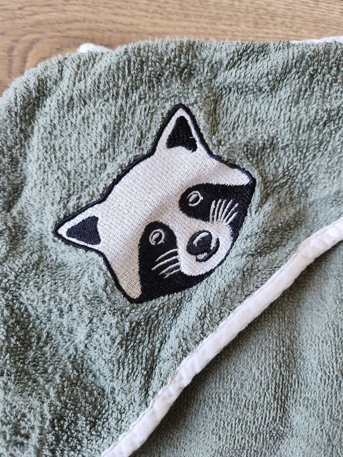 Cape de bain raton laveur