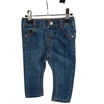 Jeans tape à l'œil