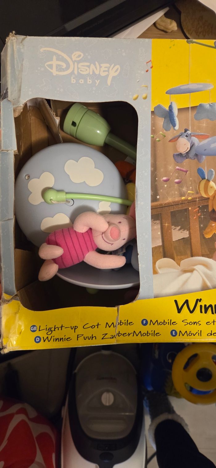 Mobile bébé Winnie neuf - photo numéro 2