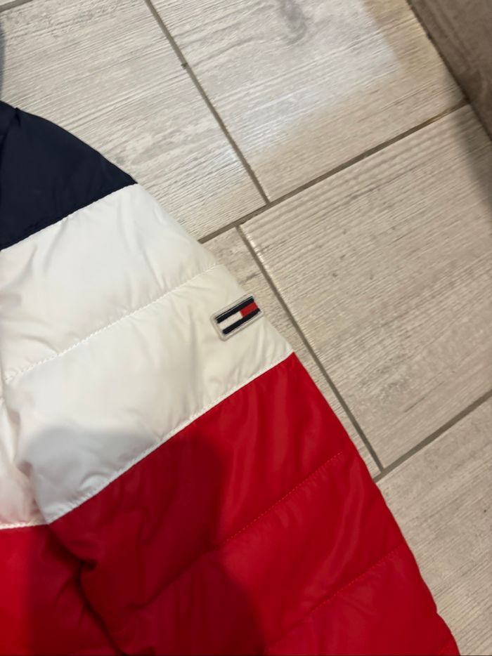 Manteau d'hiver doudoune Tommy jeans taille S - photo numéro 2