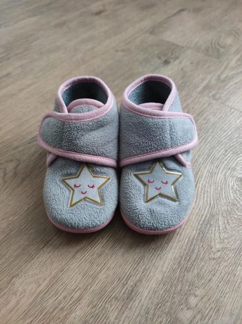 Chaussons fille 24
