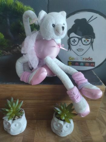 Doudou Plush Peluche Chat Danseuse Barbie Rose #geektradedoudou