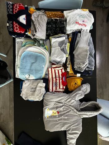 Gros lot de vêtements