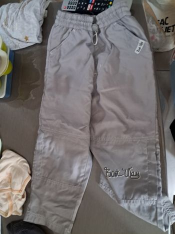 Pantalon permeable gris