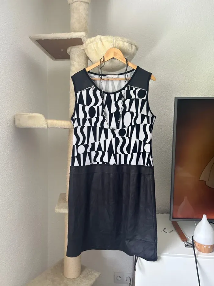 Robe Armand Thiery