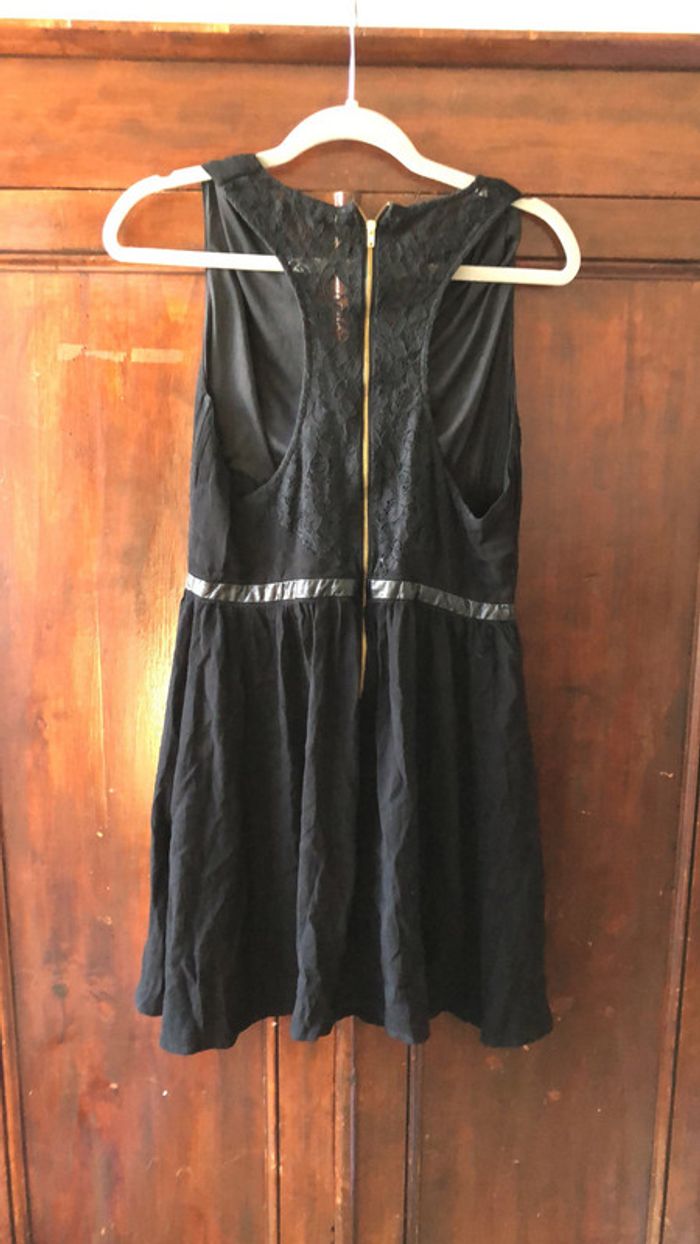 Robe noir dentelle mango 👗 - photo numéro 3