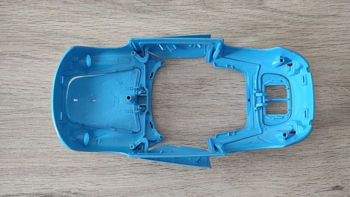 Carcasse carrosserie pièce miniature Porsche 356 B 1961 Burago BBurago 1/18 1/18e 1/18ème #B68 - photo numéro 2