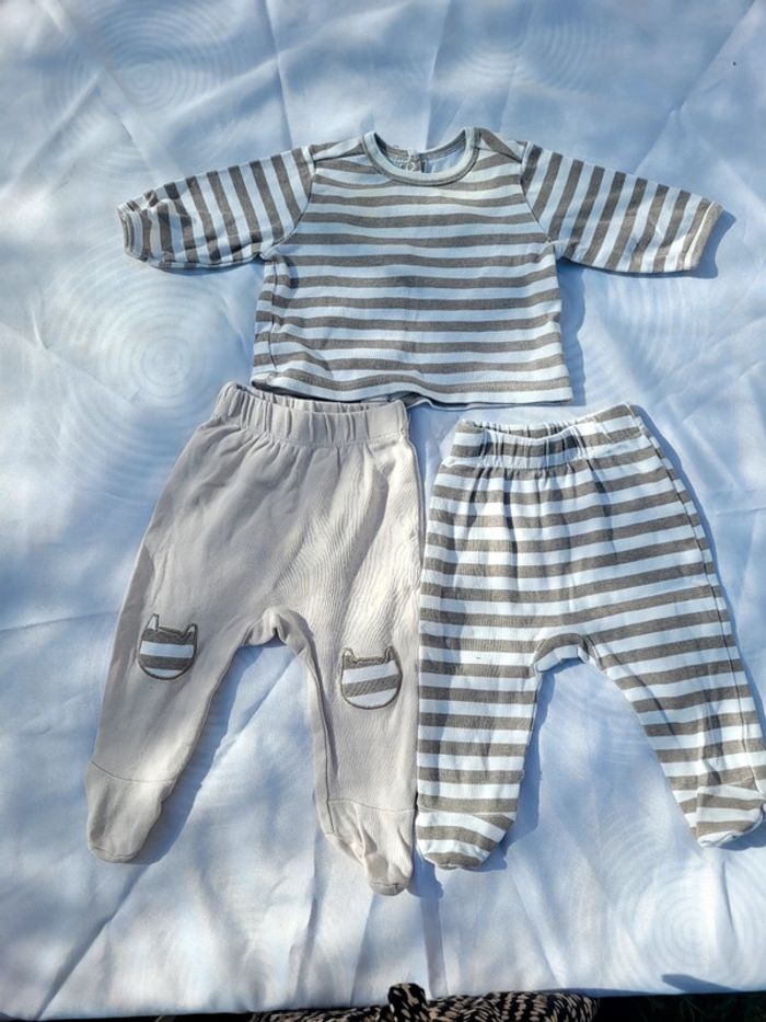Ensemble 1 mois pyjamas 2 pièces