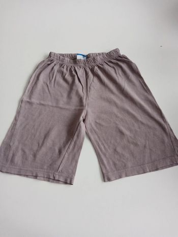Short Disney marron T 6 ans