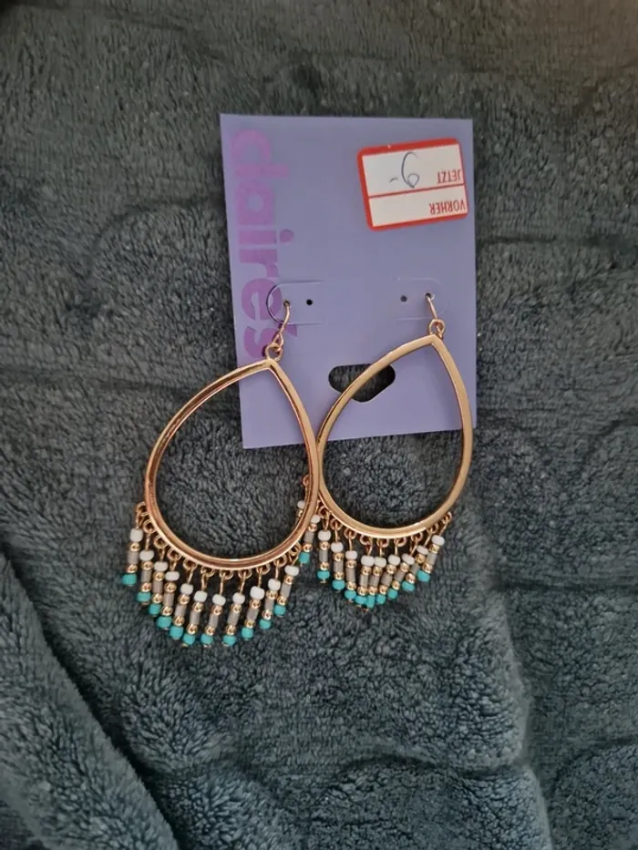 🛍 boucles d oreilles neuve